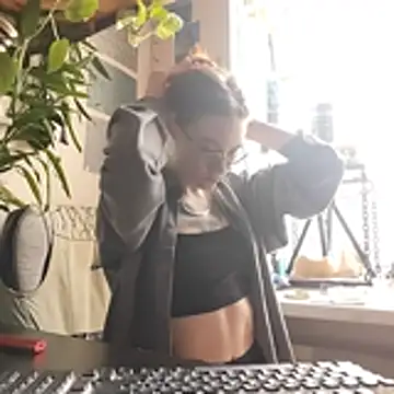 Snapshot of Shy_Bamby chatting on 02/10/26, 10:58 Shy Bamby online show from 02/10/26, 10:58