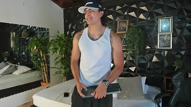 elliot colton online show from 06/17/26, 08:19