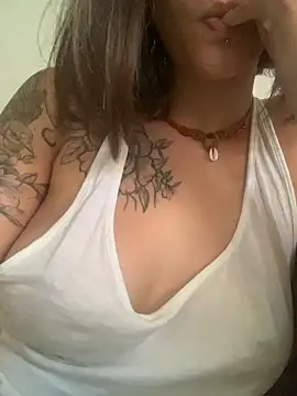 Snapshot of Casal_HotBrisa chatting on 02/03/26, 01:05 Casal HotBrisa online show from 02/03/26, 01:05