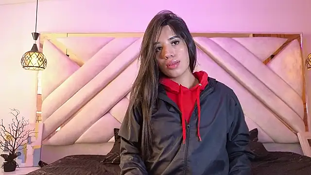 zoevg online show from 03/21/26, 12:42