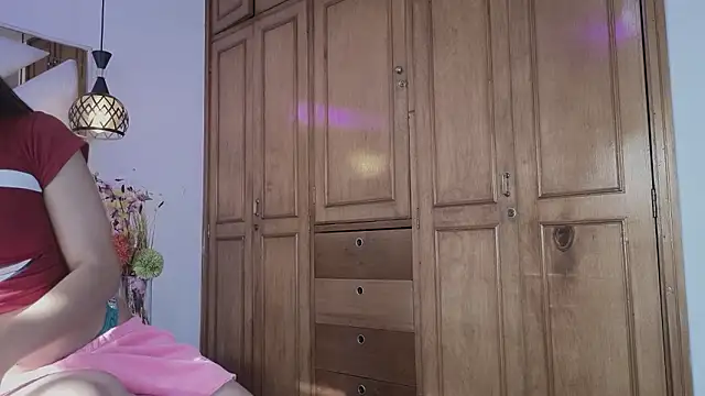 zoevg online show from 02/11/26, 12:38