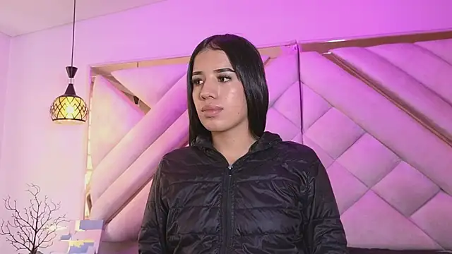 zoevg online show from 04/09/26, 12:55