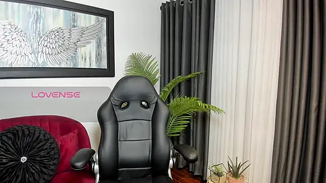 VictoriaPaker online show from 03/25/26, 10:14