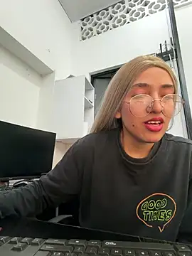 MichaelRossexxx online show from 04/12/26, 12:30