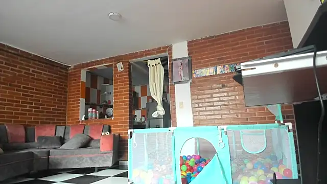 Lia rouse04 online show from 04/19/26, 01:01