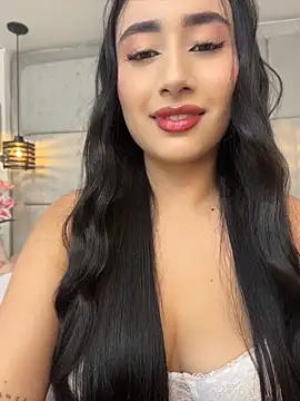 IvonneOwen online show from 06/20/26, 11:21