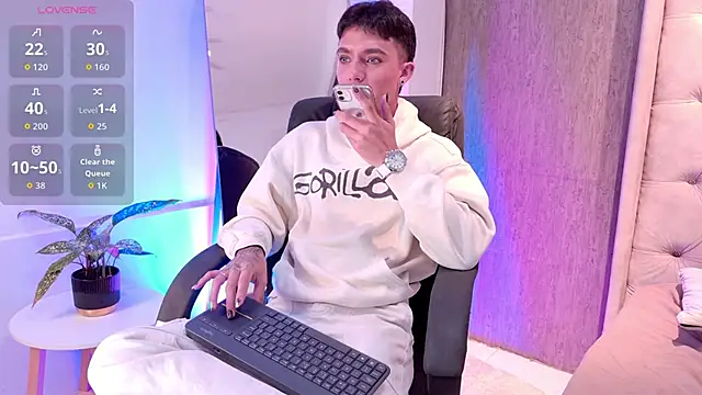 LeoHard   online show from 04/13/26, 01:42