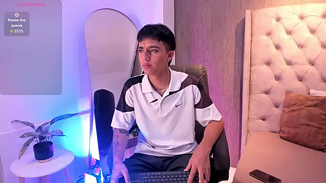 LeoHard   online show from 04/15/26, 02:39