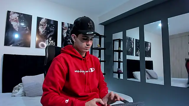 Alejo Grey online show from 01/15/26, 12:41