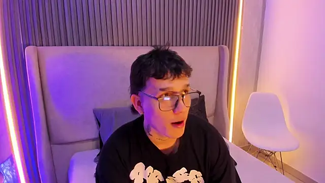 SamuParker online show from 01/13/26, 03:43