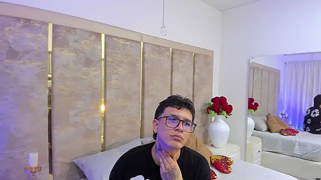 SamuParker online show from 01/09/26, 06:31