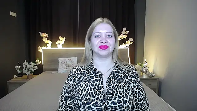 Snapshot of OliviaVerr chatting on 04/26/26, 12:35 OliviaVerr online show from 04/26/26, 12:35