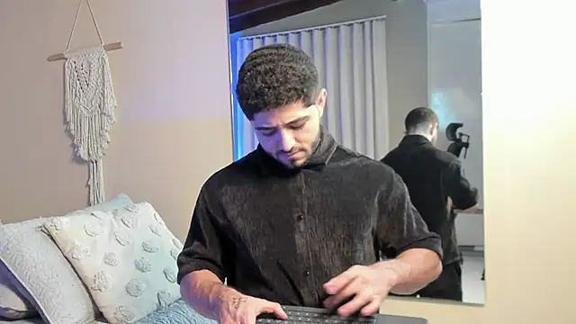 Thiago moretti online show from 03/06/26, 04:13