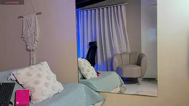 Thiago moretti online show from 03/21/26, 05:17