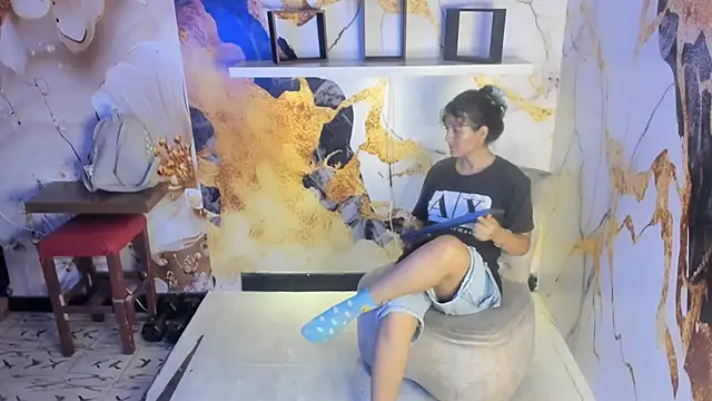 MiaBella18 online show from 01/14/26, 07:06