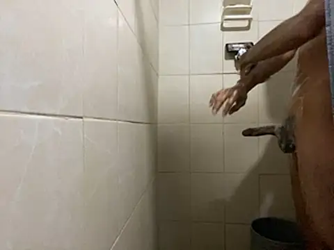 Snapshot of castro24141 chatting on 02/09/26, 02:37 castro24141 online show from 02/09/26, 02:37