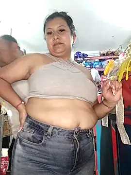 Snapshot of SexyandnaughtyLatinos chatting on 03/27/26, 01:47 SexyandnaughtyLatinos online show from 03/27/26, 01:47