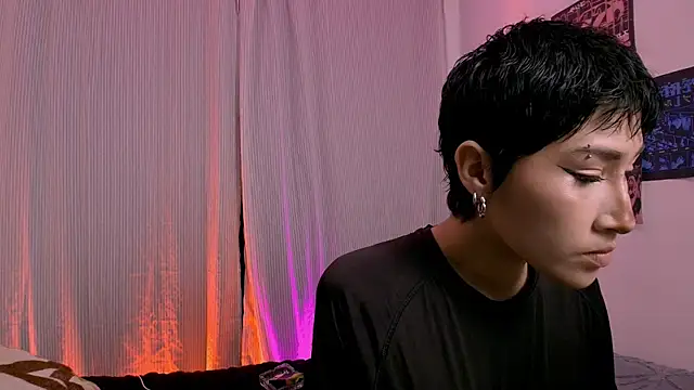 Snapshot of Lesbian_Sexxx chatting on 01/13/26, 02:37 Lesbian Sexxx online show from 01/13/26, 02:37