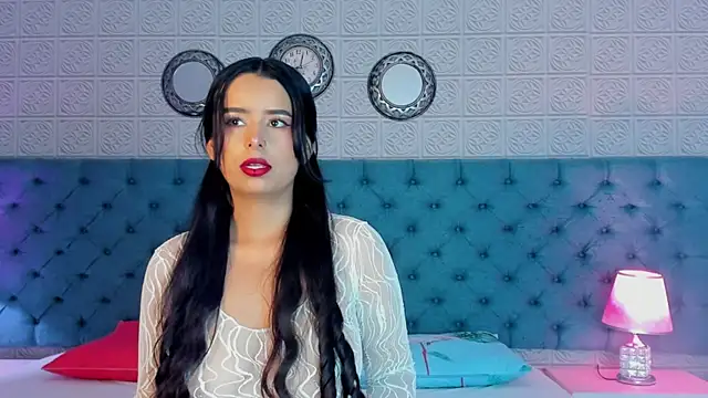 Snapshot of TinyRosee chatting on 03/03/26, 08:05 TinyRosee online show from 03/03/26, 08:05