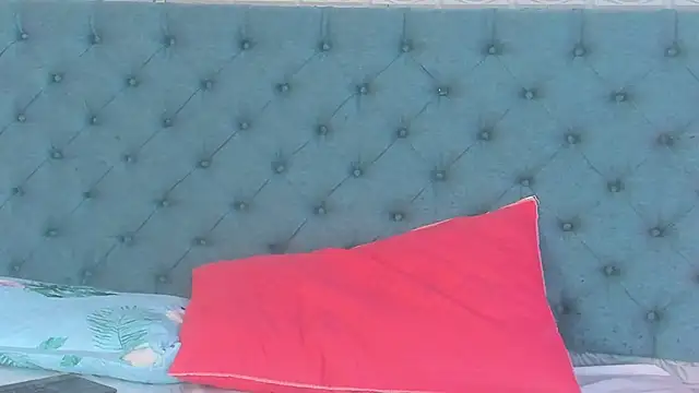 Snapshot of TinyRosee chatting on 02/26/26, 07:25 TinyRosee online show from 02/26/26, 07:25