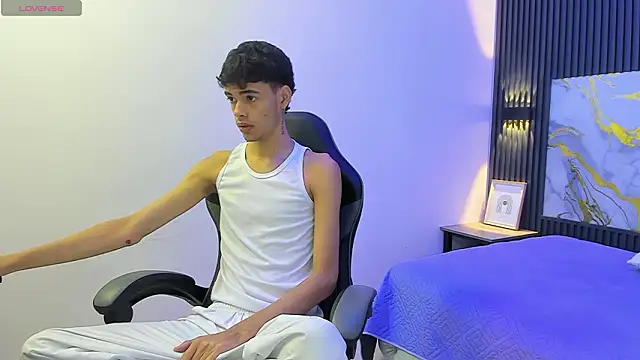 Dark Desiree18 online show from 02/07/26, 12:02