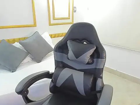 bella fernand online show from 02/02/26, 07:02