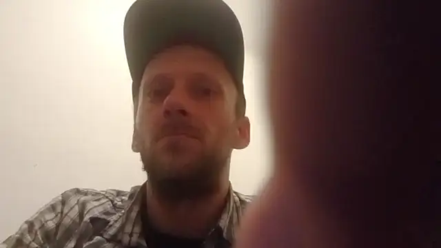 Snapshot of YeahDaynight2 chatting on 01/10/26, 03:57 YeahDaynight2 online show from 01/10/26, 03:57