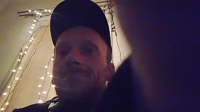 Snapshot of YeahDaynight2 chatting on 01/08/26, 01:55 YeahDaynight2 online show from 01/08/26, 01:55