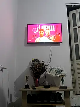 VersedChip online show from 04/18/26, 05:21