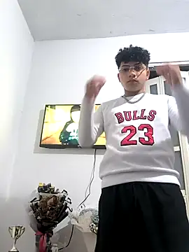 VersedChip online show from 04/04/26, 07:37