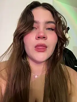 Snapshot of ivy_velvet chatting on 02/24/26, 04:02 ivy velvet online show from 02/24/26, 04:02