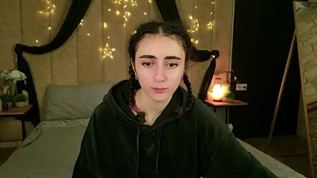 Susan Fors online show from 04/19/26, 06:36