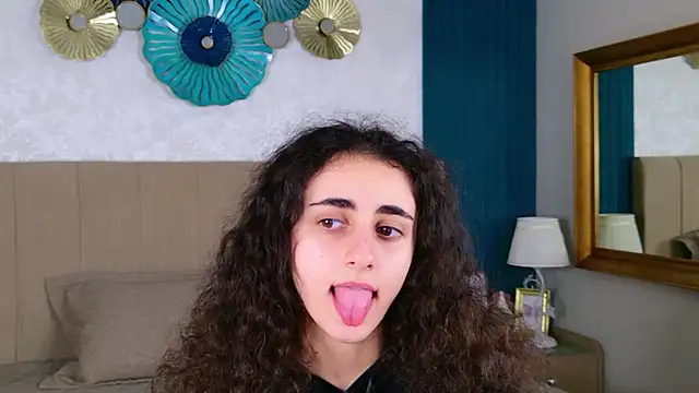 Susan Fors online show from 03/17/26, 06:27