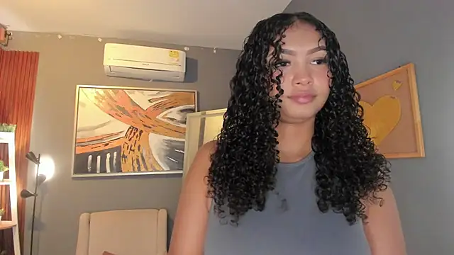 ailann  online show from 04/15/26, 07:40