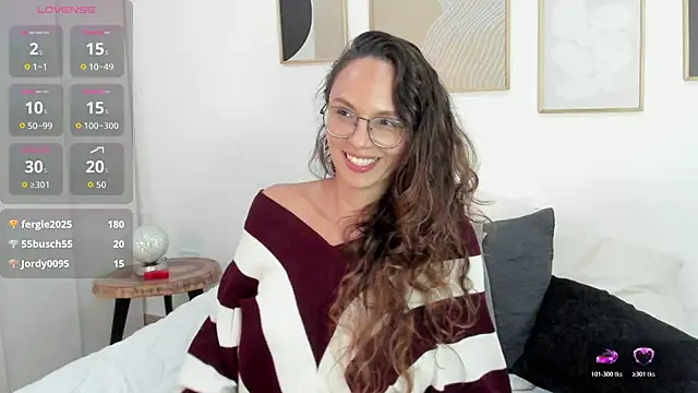 Julianneharris online show from 04/18/26, 07:07