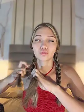 EmmaJhoons online show from 04/14/26, 10:31