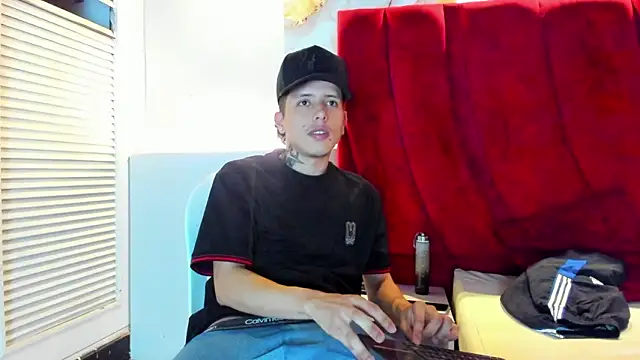 ESTEBAN 2102 online show from 01/14/26, 07:39