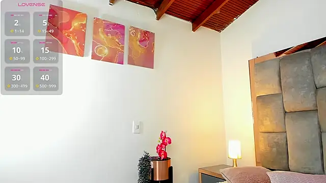 mia ebony  online show from 07/04/26, 12:21