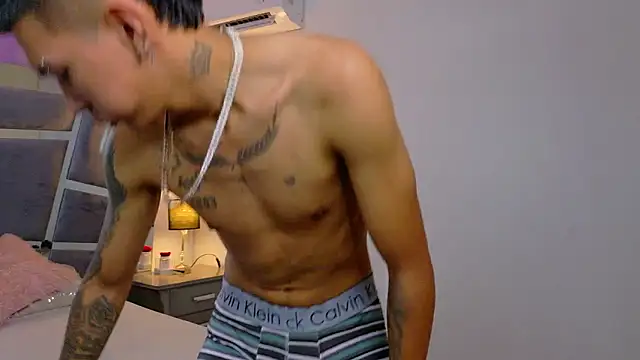 Scook Gray  online show from 01/09/26, 08:49