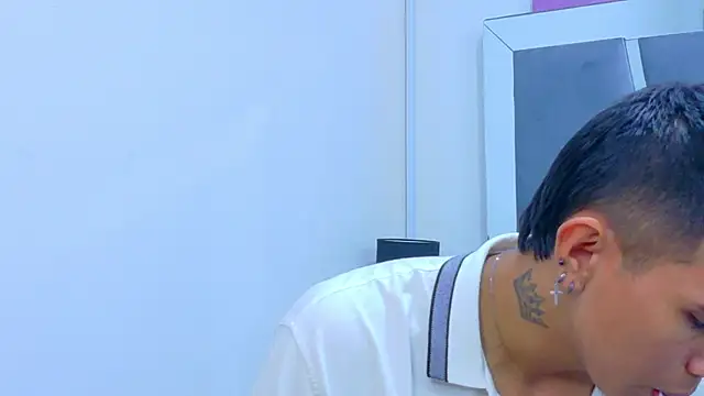 Scook Gray  online show from 01/14/26, 08:45