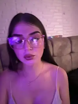 moon0626 online show from 04/13/26, 02:32