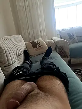 berk denizz 32 online show from 04/19/26, 11:33