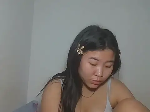 Snapshot of Zyeiii chatting on 02/01/26, 08:51 Zyeiii online show from 02/01/26, 08:51