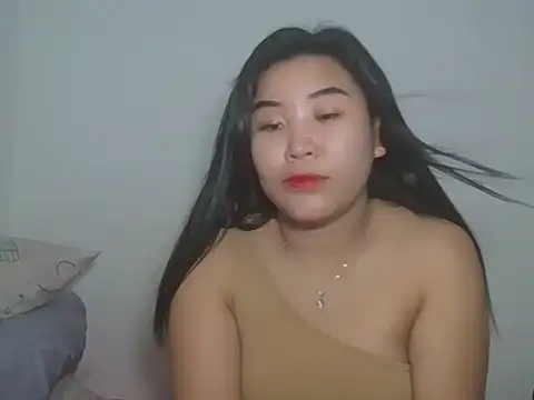 Snapshot of Zyeiii chatting on 02/27/26, 03:45 Zyeiii online show from 02/27/26, 03:45