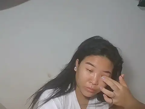 Snapshot of Zyeiii chatting on 06/01/26, 05:45 Zyeiii online show from 06/01/26, 05:45