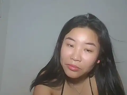 Zyeiii online show from 03/25/26, 07:30