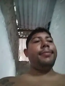 Snapshot of master_juju1924 chatting on 06/20/26, 03:06 master juju1924 online show from 06/20/26, 03:06