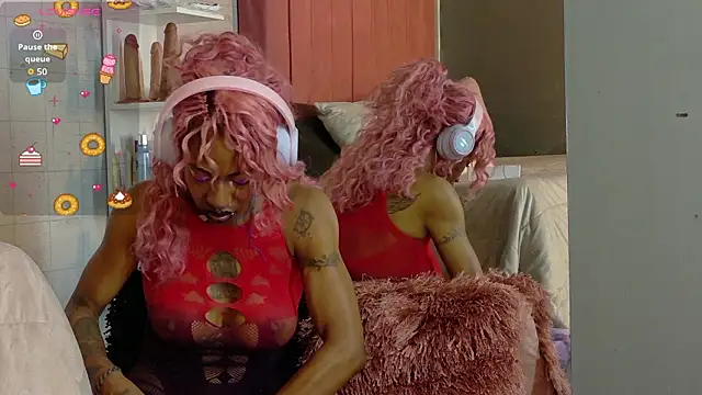 DaniaMarcell online show from 03/19/26, 06:35