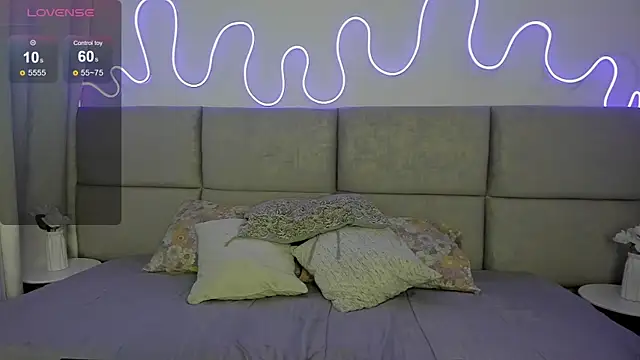 Snapshot of SamanthaKisss chatting on 01/14/26, 02:04 SamanthaKisss online show from 01/14/26, 02:04