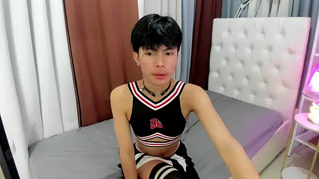 urtwinkbrixz online show from 04/13/26, 04:49